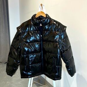 Snap Off Sleeve Puffer Jacket in Black